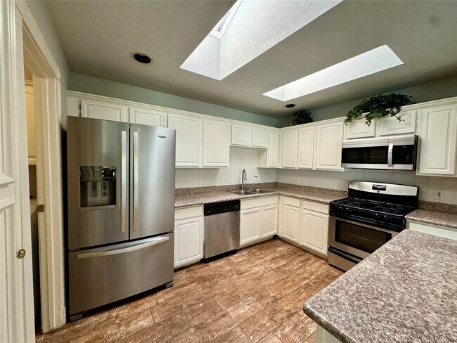 Photo - 78 Wind Whisper Ct