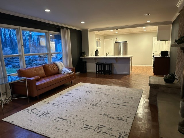 Living space facing kitchen area - 17 Broken Hill Rd Unit 1