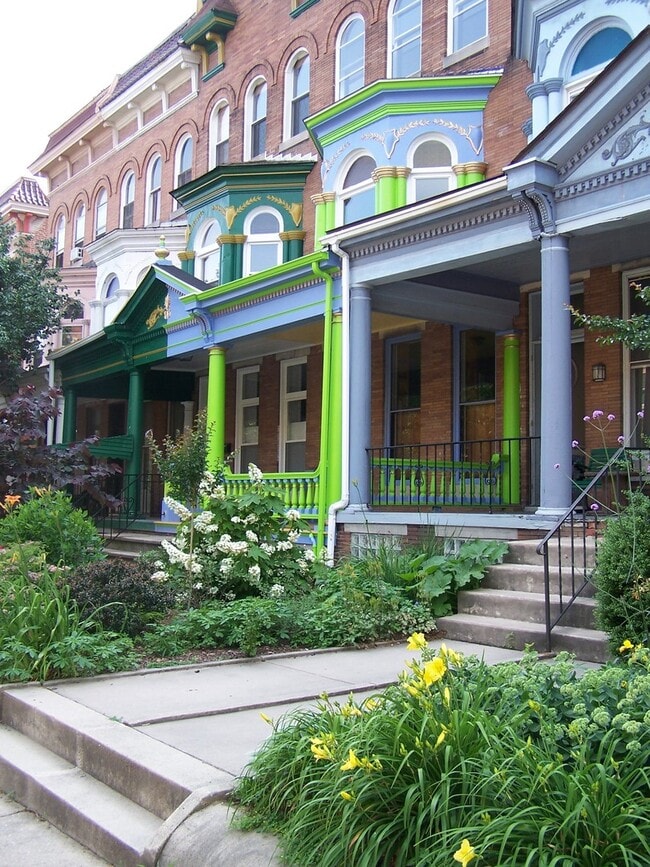 Building Photo - 2832 N Calvert St Unit 2