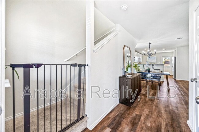 Photo - 13907 Anchor Wy