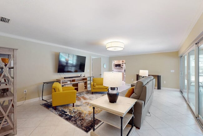 Photo - 125 N Adams Dr Unit SI ID1591368P