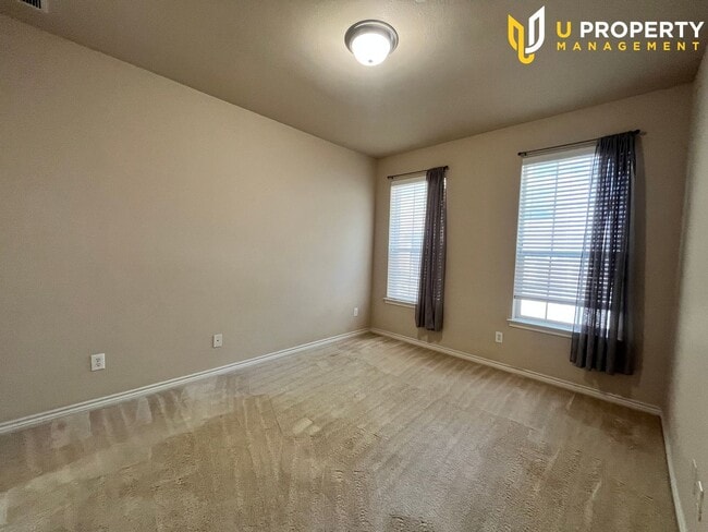 15831 Breedlove Pl