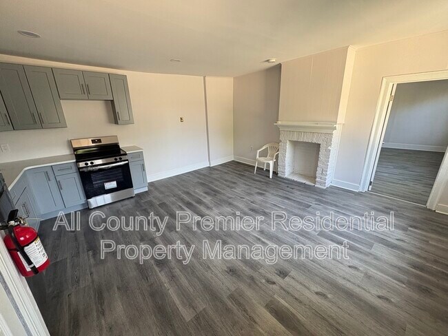 Photo - 26 John Ringo Rd Unit 2A