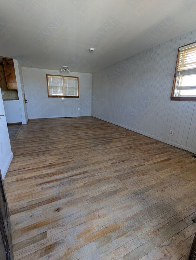 Photo - 902 1/2 Wyoming-