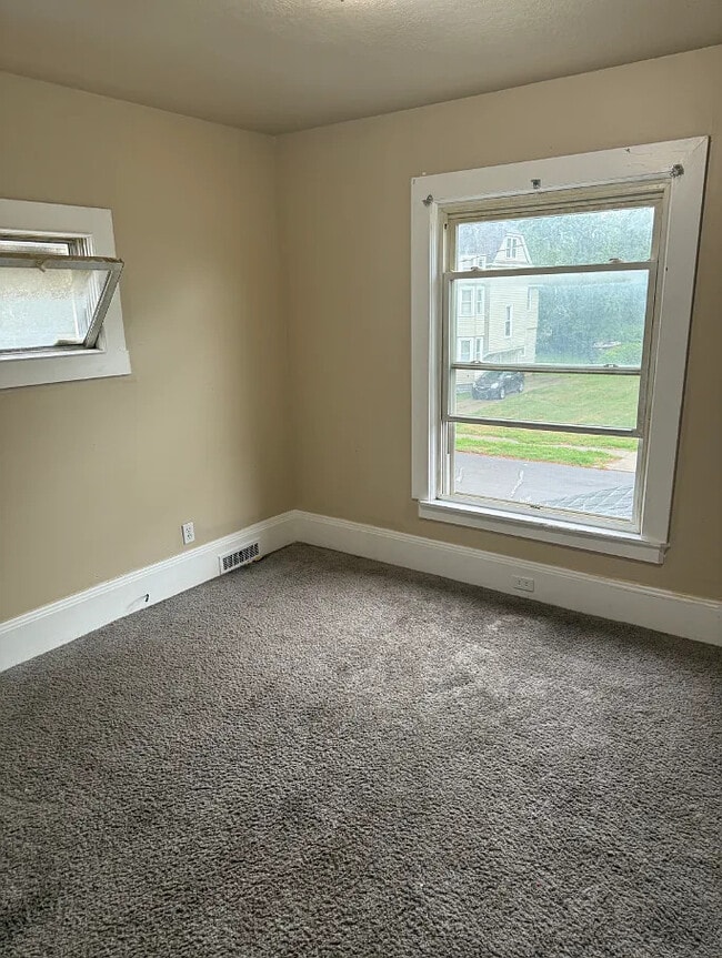 Photo - 536 E 123rd St