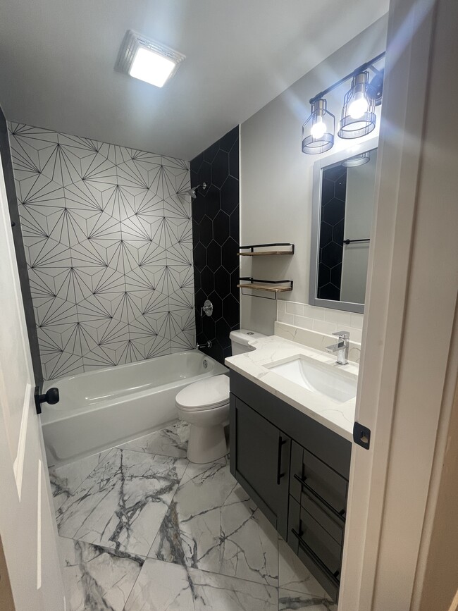 Photo - 3617 W Shakespeare Ave Unit #1A