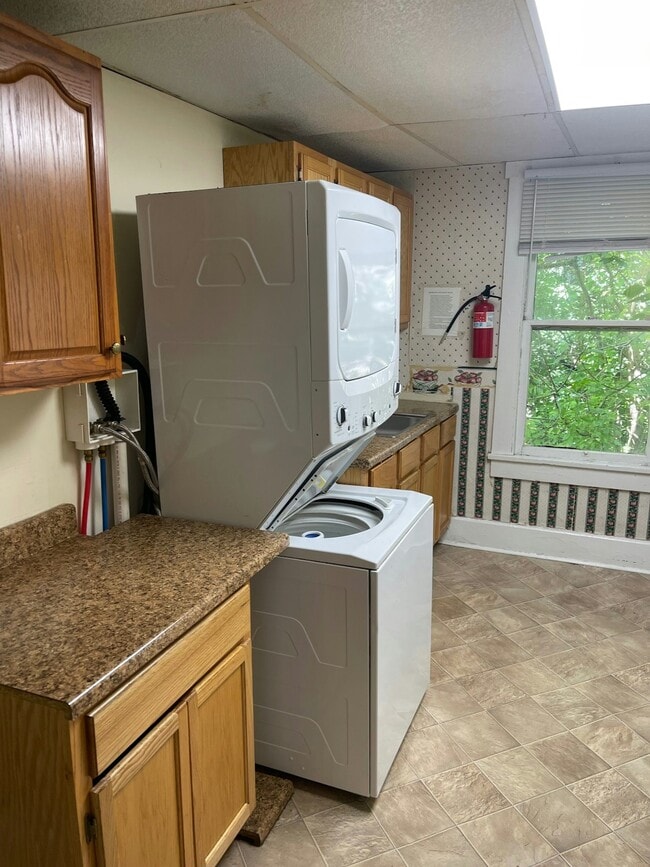 Photo - 1101 College Ave Apartment