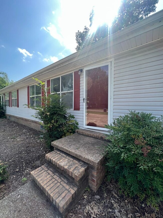 Photo - 208 Ivie Ln Unit 2