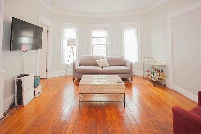 Photo - 50 Holyoke Rd