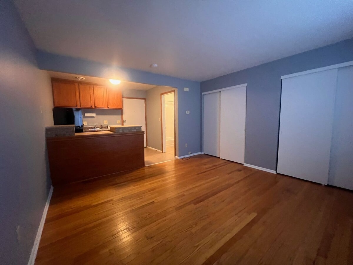 Photo - 1466 N. Farwell Avenue