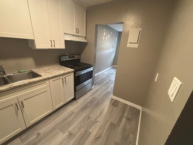 Photo - 343-343 Mill St Unit 204