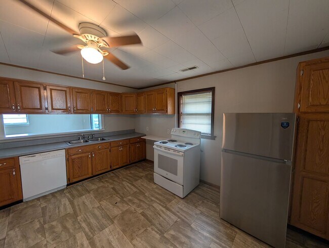 Photo - 1542 Burning Bush Rd