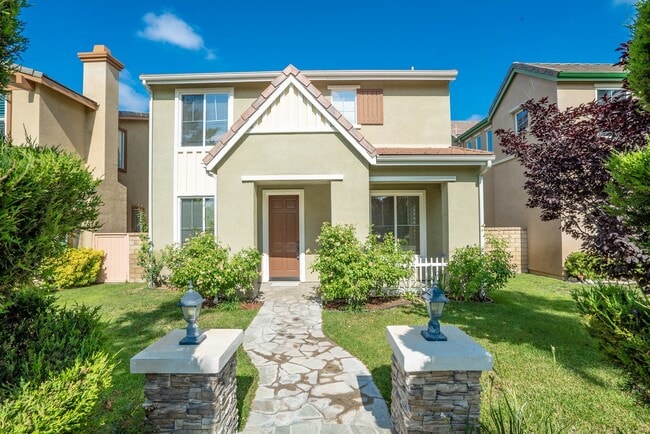 Building Photo - COMING SOON! Andorra at Creekside 3 Bedroom Home for Rent in Valencia!