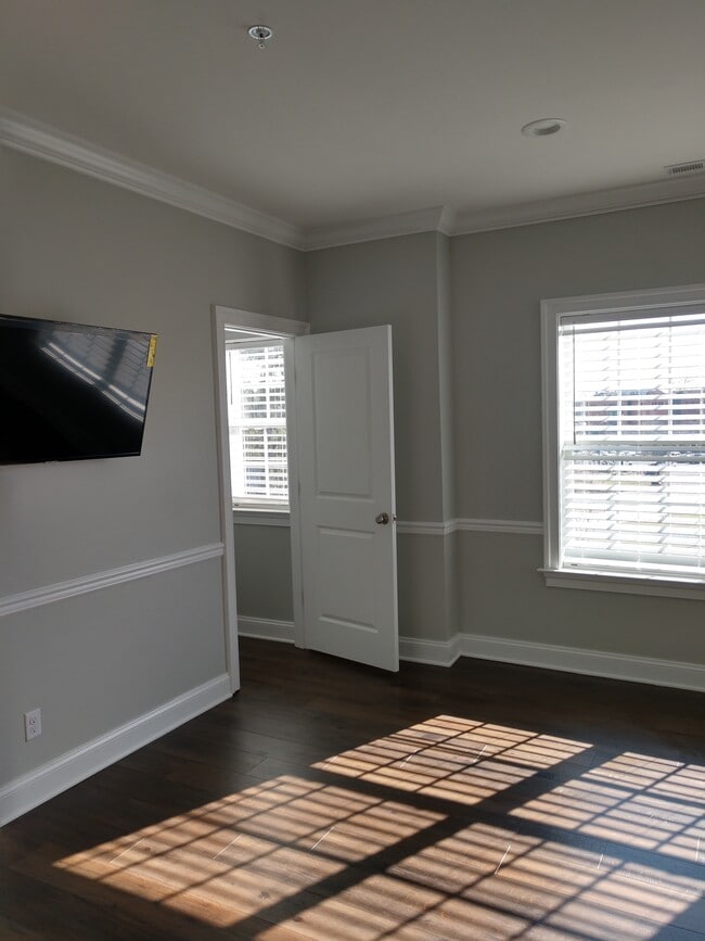 Photo - 102 B Marlboro Ave