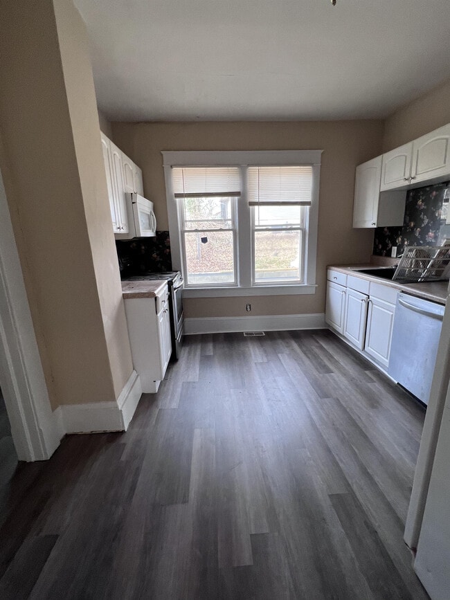 Photo - 808 Dale St