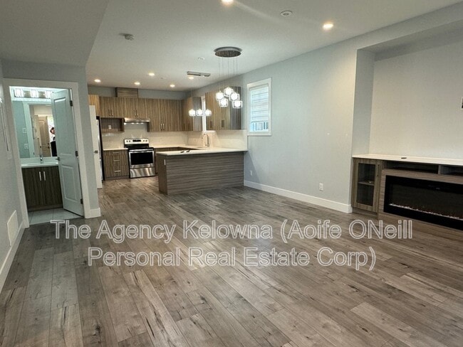 Photo - 831 Wilson Ave Unité 4