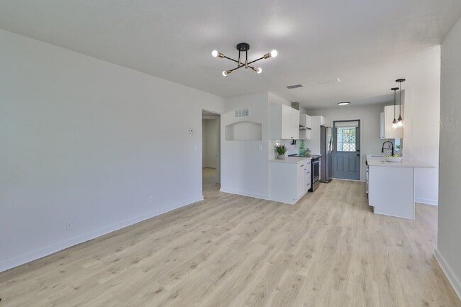 Photo - 867 53rd Terrace N