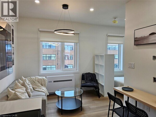 Photo - 268 Oakdale Ave