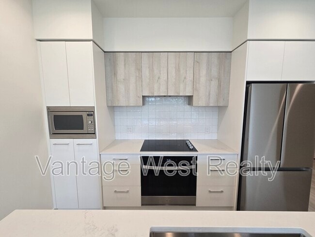 Photo - 3699-3699 Capozzi Rd