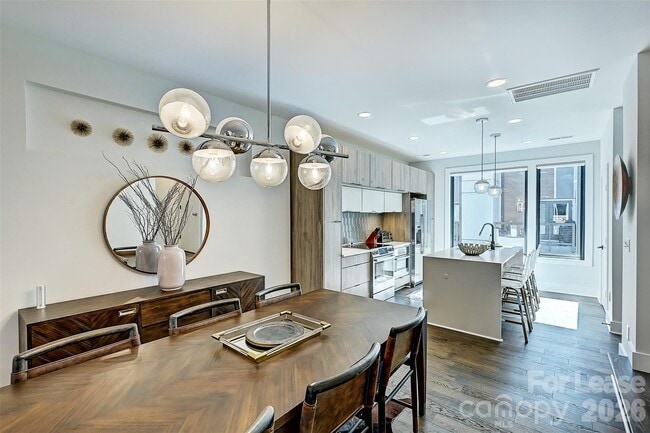 Photo - 1208 Minter Pl