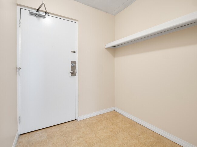 Photo - Sun Crest Tower Apartments