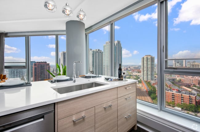 Building Photo - 280 N Canal St Rental