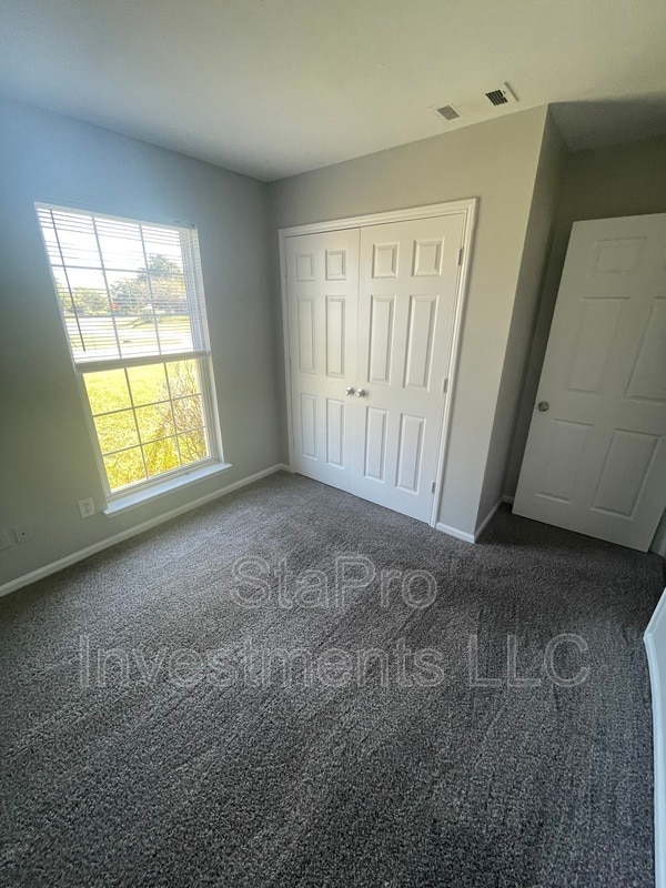 Photo - 261 Hayes Ct