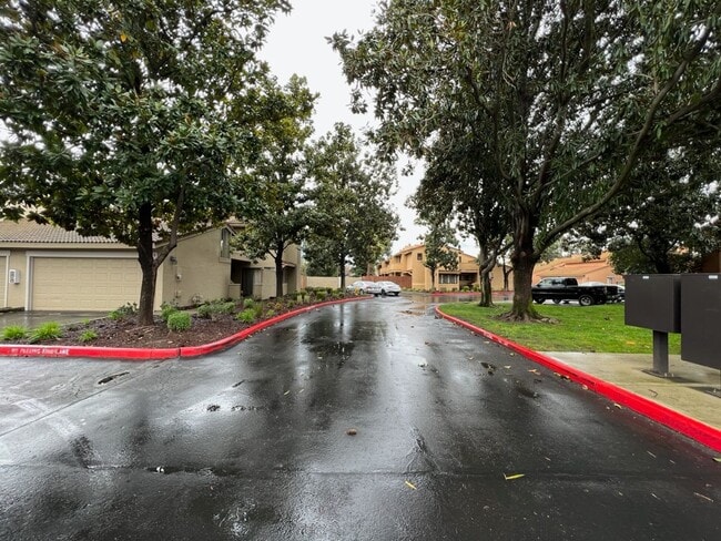 Photo - 3 bedroom condo in gated community!