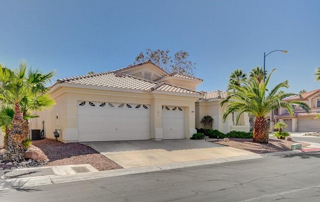 Photo - 8809 Las Olivas Ave