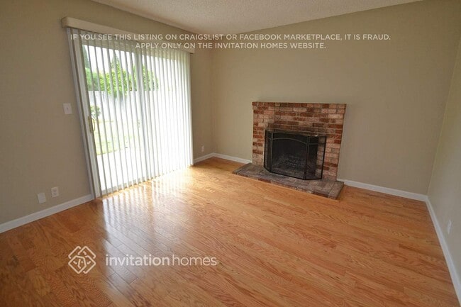 Photo - 2432 El Rocco Way