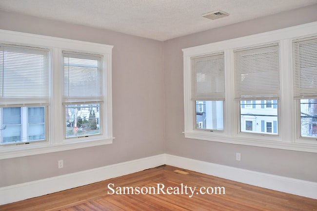 Photo - 136 Hillside Ave Unit 2