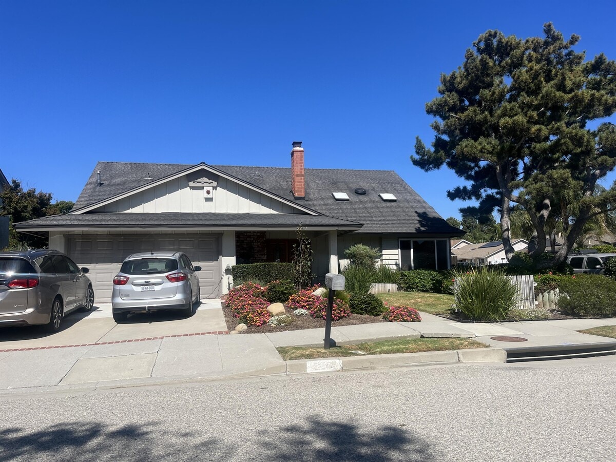 Photo - 6237 Hunter St