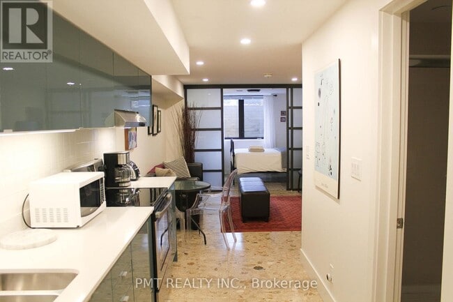 Photo - 445 Ontario St Unit Bsmt