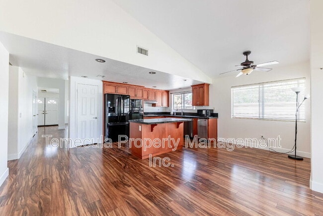 Photo - 24392 Ridgewood Rd