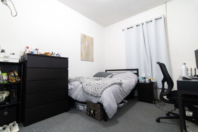 Photo - PACKARD'S CORNER 2-bed H + HW SEPT 2026