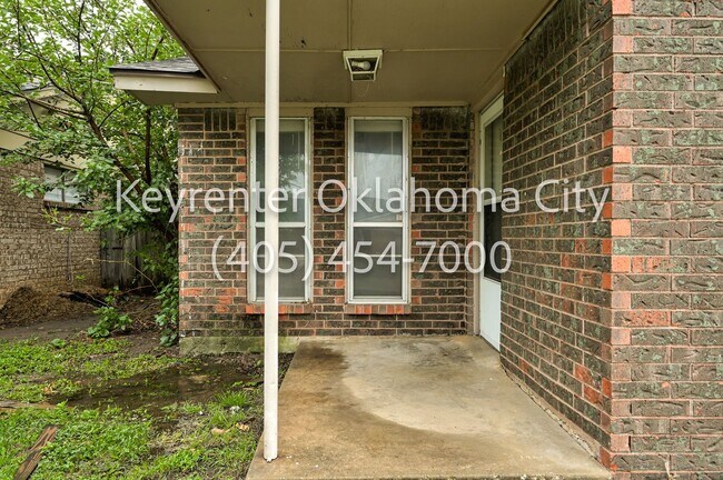 Photo - 920 SW 97th St Unit 920