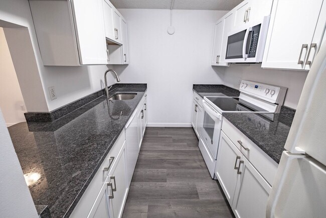 Photo - 100 High St Unit 802