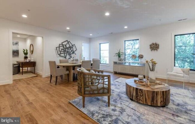 Photo - 1844 3rd St NW Unit 302