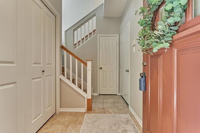 Photo - 87 Woodlily Pl