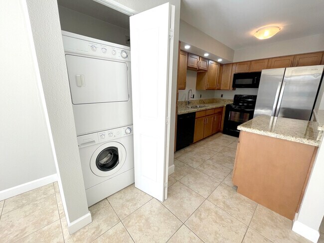 Photo - 1241 E Medlock Dr Unit 210