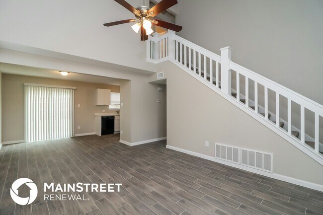 Photo - 1516 Lincolnshire Way