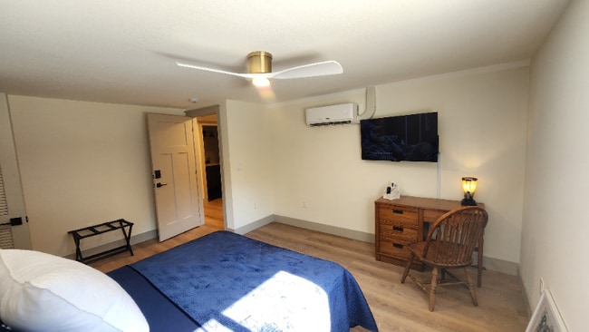 Photo - 1704 S Forest Dr