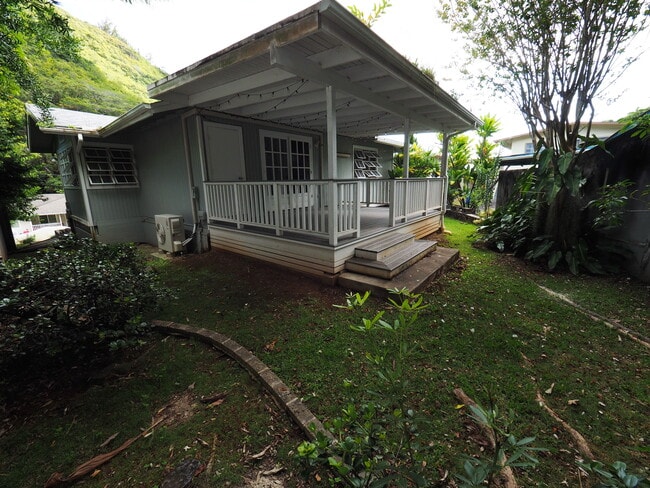 Covered Deck, backyard - 2640 Ipulei Pl Unit UP
