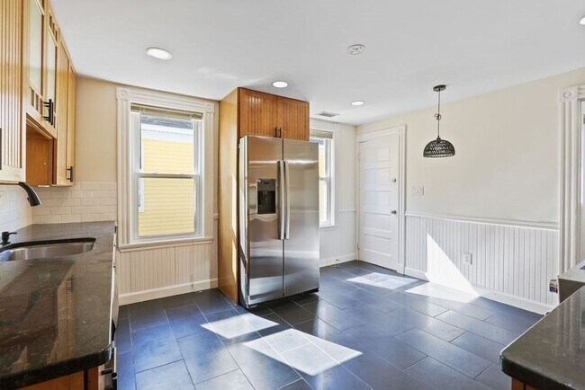 Photo - 30 Tuttle St Unit 2