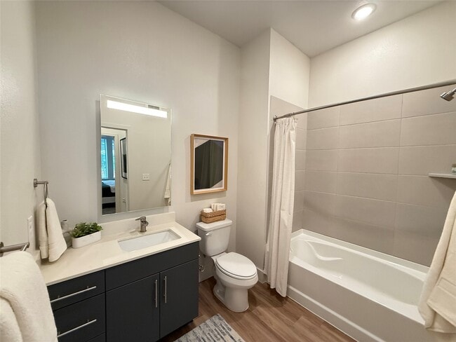 Photo - 641 W Crosstimbers St Unit 605