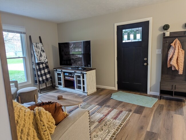 Photo - 906 N Wagon Wheel Trl