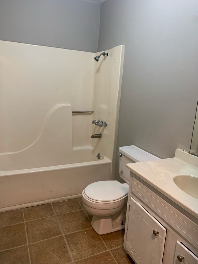 Photo - Monthly Paid Rent Unit 5