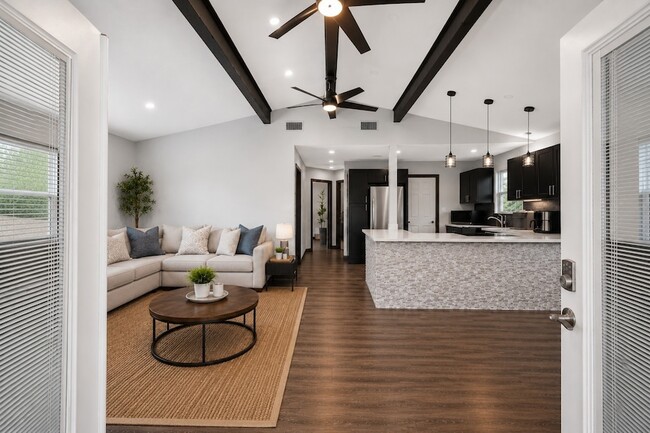 3802 Bayshore Dr