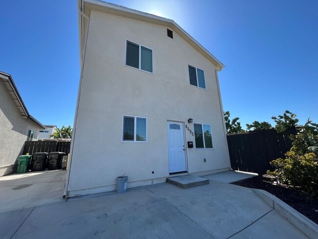 Photo - 4BD/2BA on Montezuma, Nice Patio!