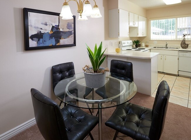 Photo - 1367-69 Martin Riverside Unit 1367